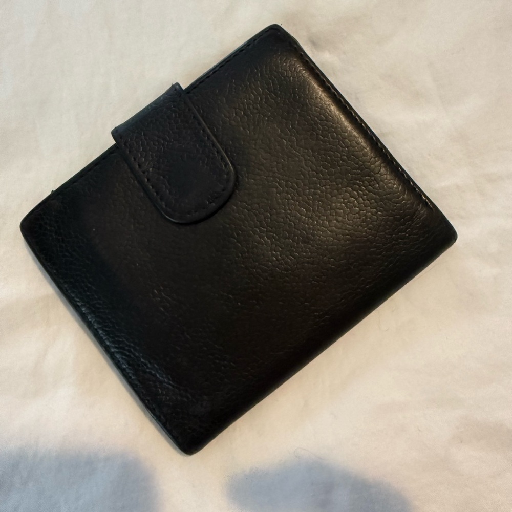 Chanel Black Leather Wallet GUC 0455 - Picture 10 of 12